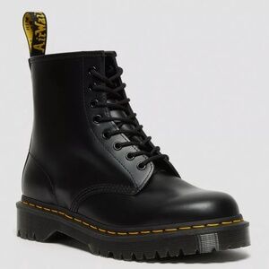 1460 BEX SMOOTH LEATHER LACE UP BOOTS Dr. Martens